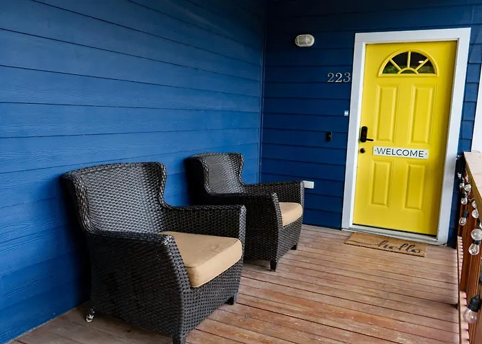 Vibrant Vacation Escape With Fast Wifi And King Bed Close To Downtown Houston!
